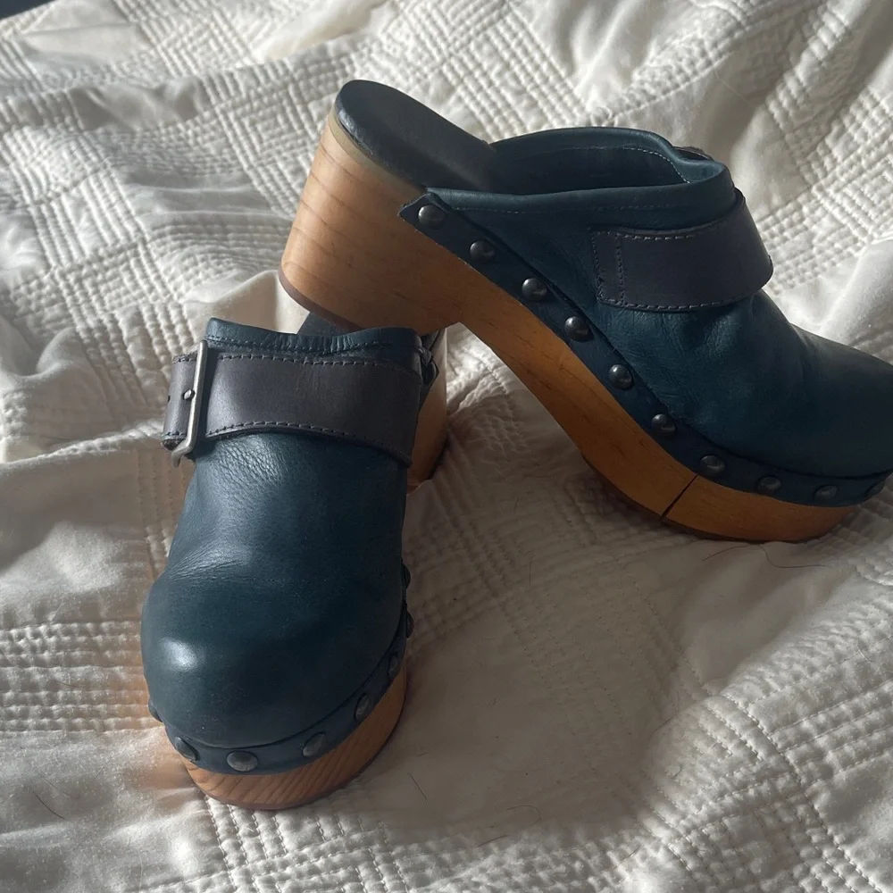 Blue Leather Clogs with Buckle - Picture 2 of 2